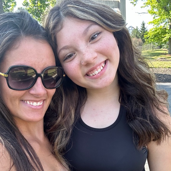 Meet your Posher, Desirae - Picture 7 of 9